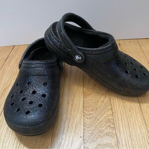 Crocs Sandals women’s 6 Black Glitter Classic Lined Slip On Comfort Casual Shoes